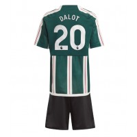 Camiseta Manchester United Diogo Dalot #20 Segunda Equipación Replica 2023-24 para niños mangas cortas (+ Pantalones cortos)